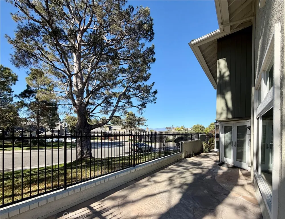 2 Vienna Newport Beach, CA 92660