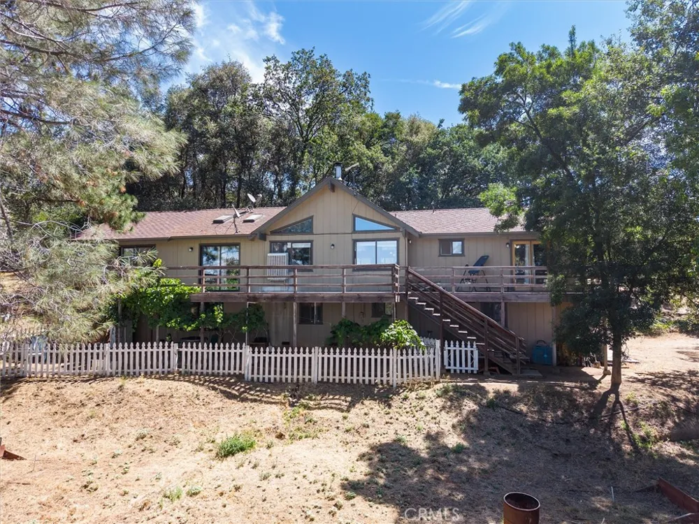 40528 Jean W Oakhurst, CA 93644