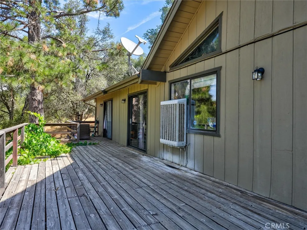 40528 Jean W Oakhurst, CA 93644