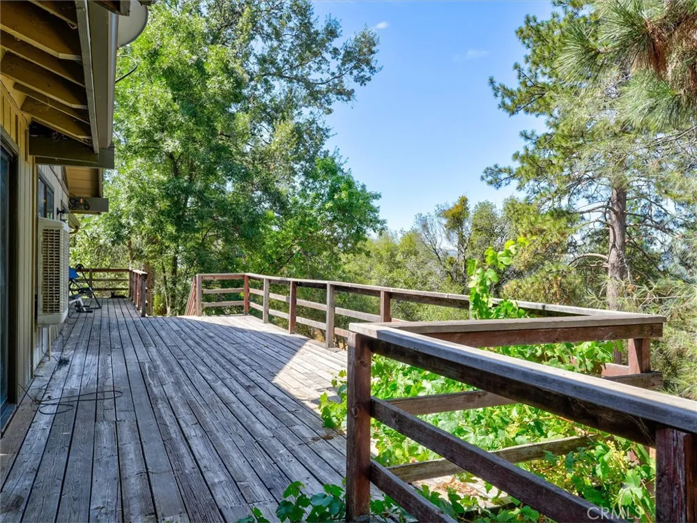 40528 Jean W Oakhurst, CA 93644