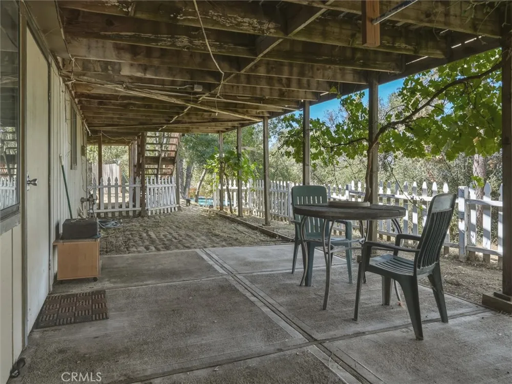40528 Jean W Oakhurst, CA 93644