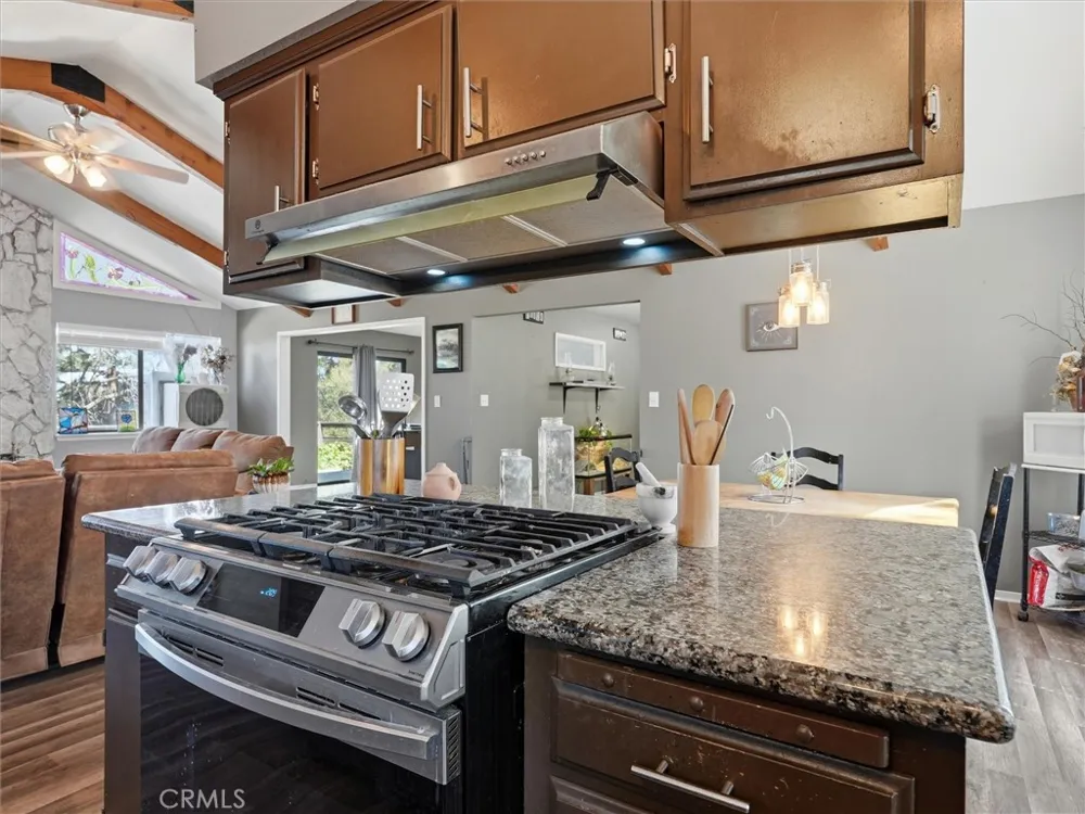 40528 Jean W Oakhurst, CA 93644