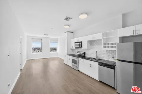 3810 Wilshire Boulevard #1108