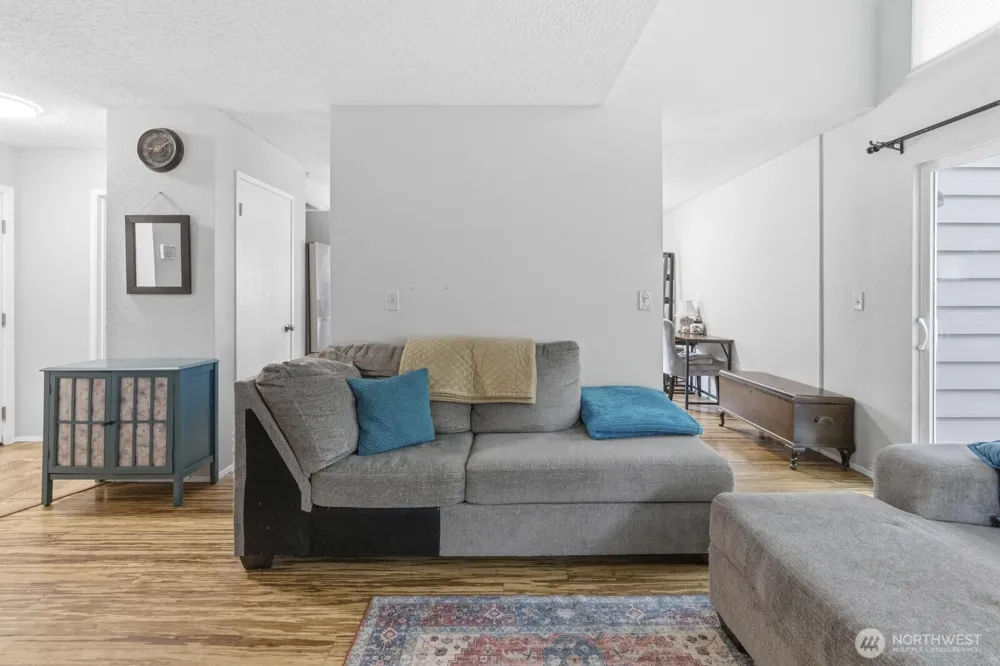8442 26th Avenue SW #A Seattle, WA 98106