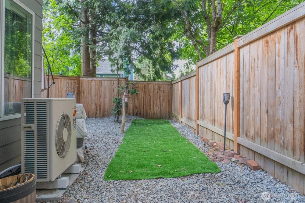 8442 26th Avenue SW #A Seattle, WA 98106
