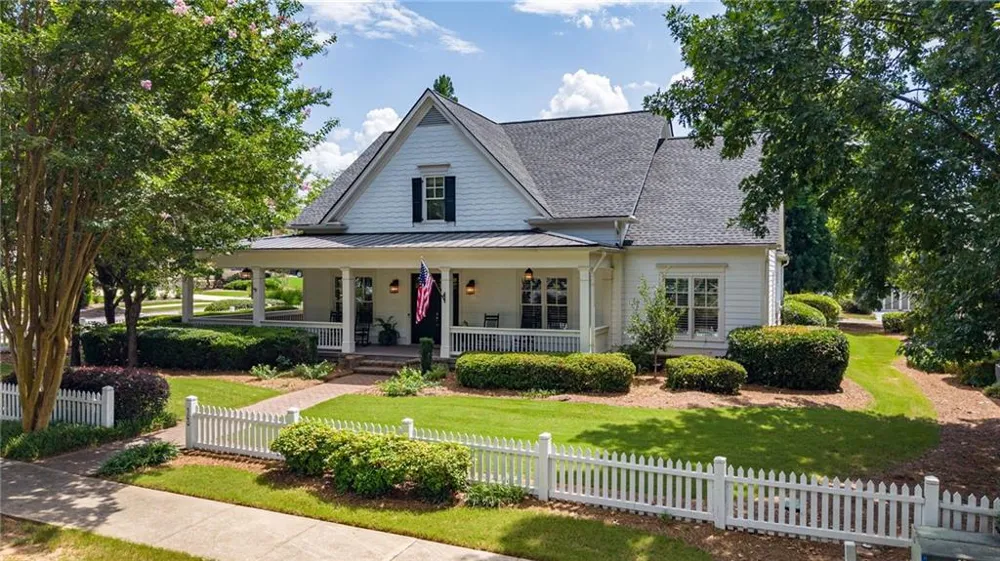 300 Horseshoe Bend Statham, GA 30666