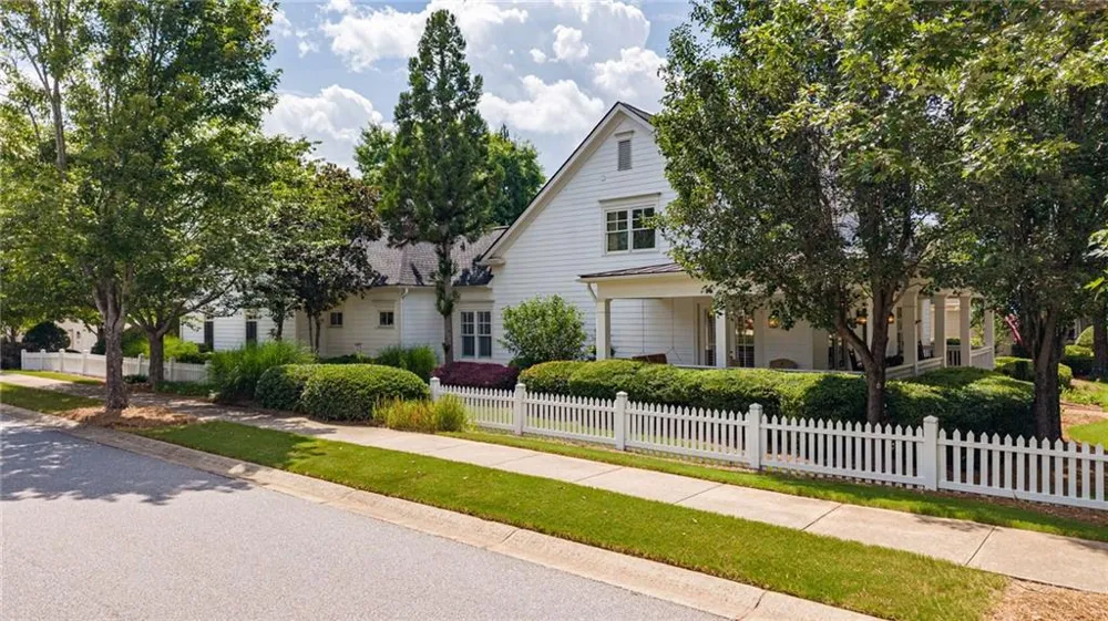 300 Horseshoe Bend Statham, GA 30666