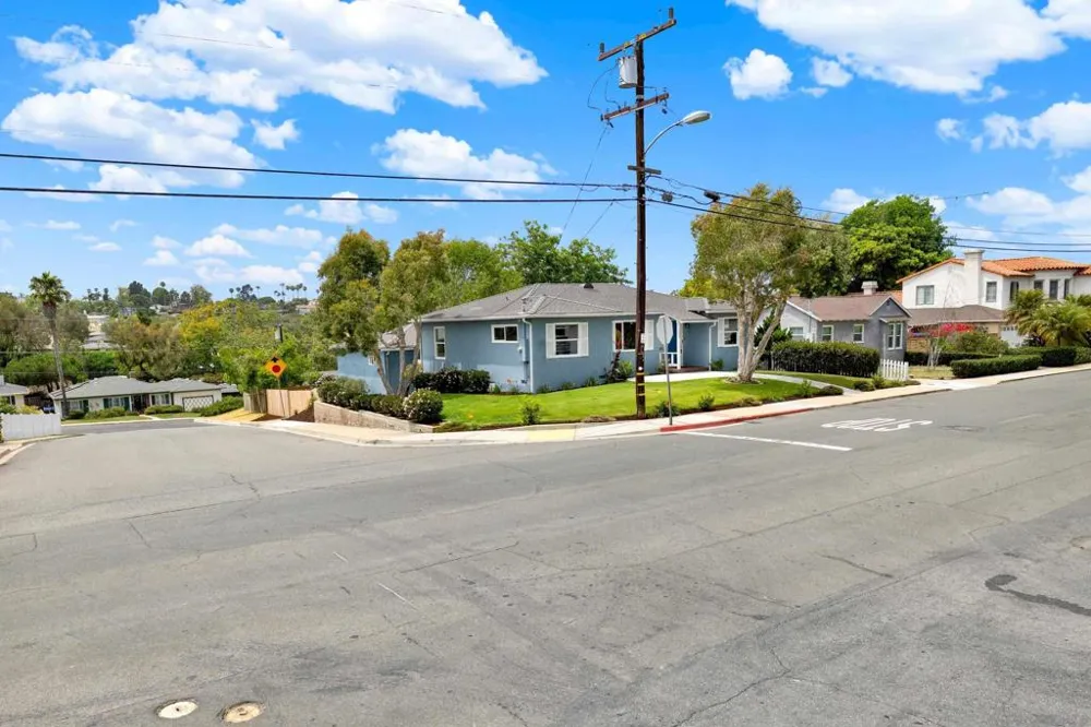 1050 Concord st Point Loma, CA 92106