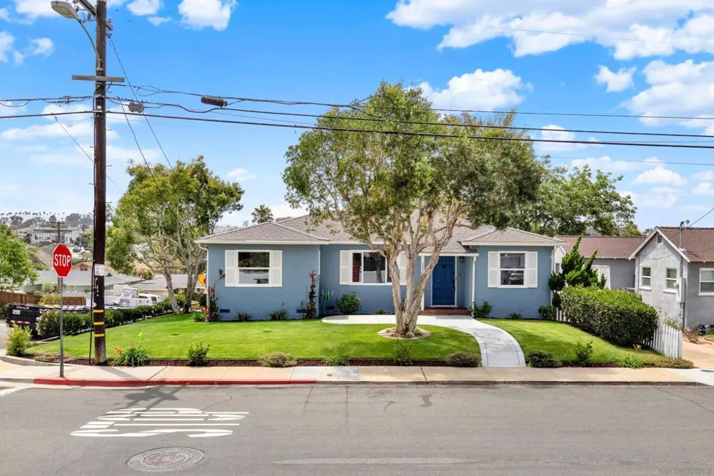 1050 Concord st Point Loma, CA 92106