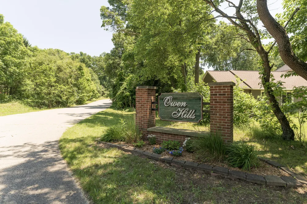 7230 Owen Hills Drive Kalamazoo, MI 49009