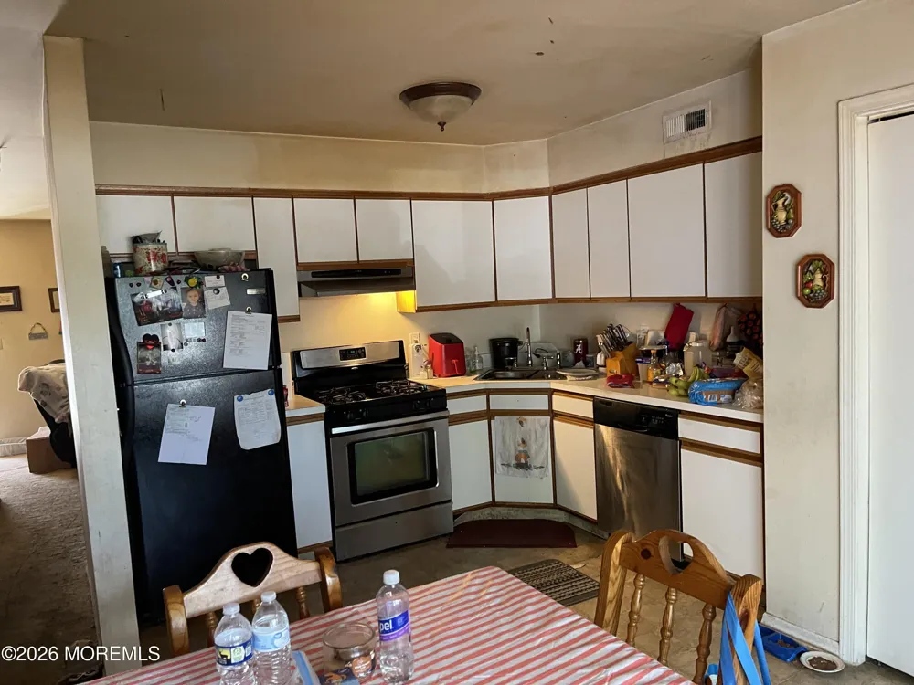 115 Teaberry Court Tuckerton, NJ 08087