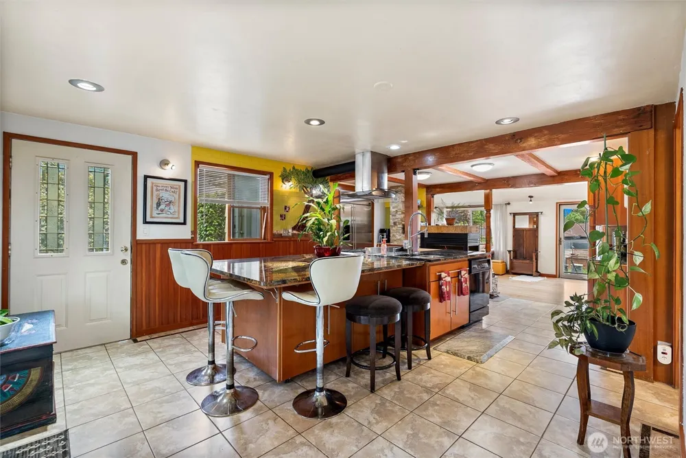 4821 S Brandon Street Seattle, WA 98118