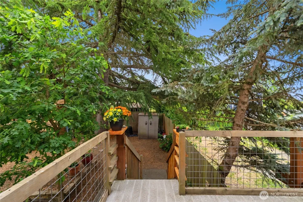 4821 S Brandon Street Seattle, WA 98118