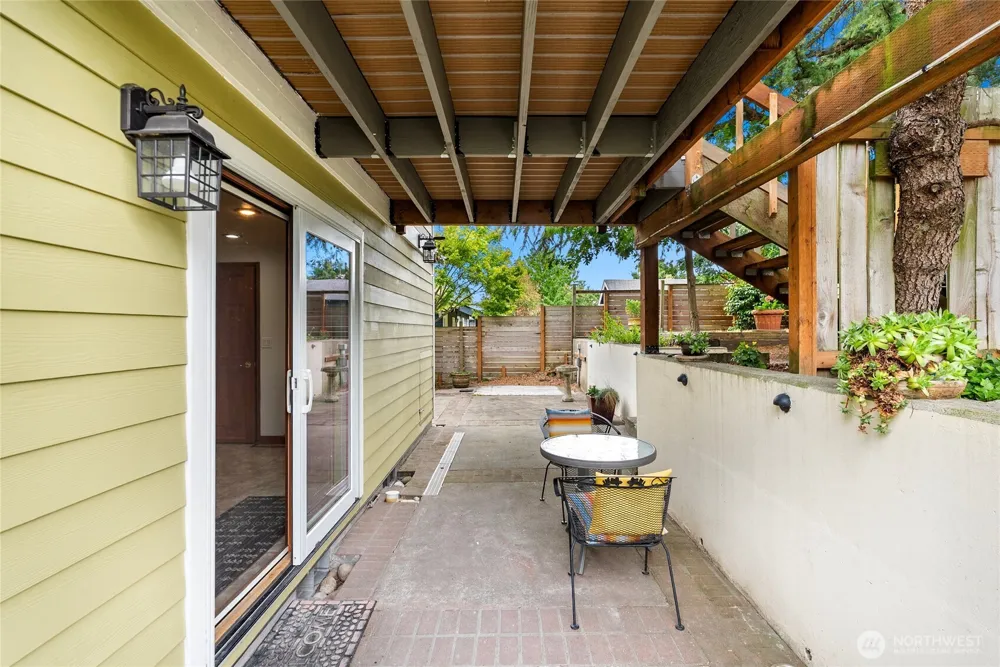 4821 S Brandon Street Seattle, WA 98118