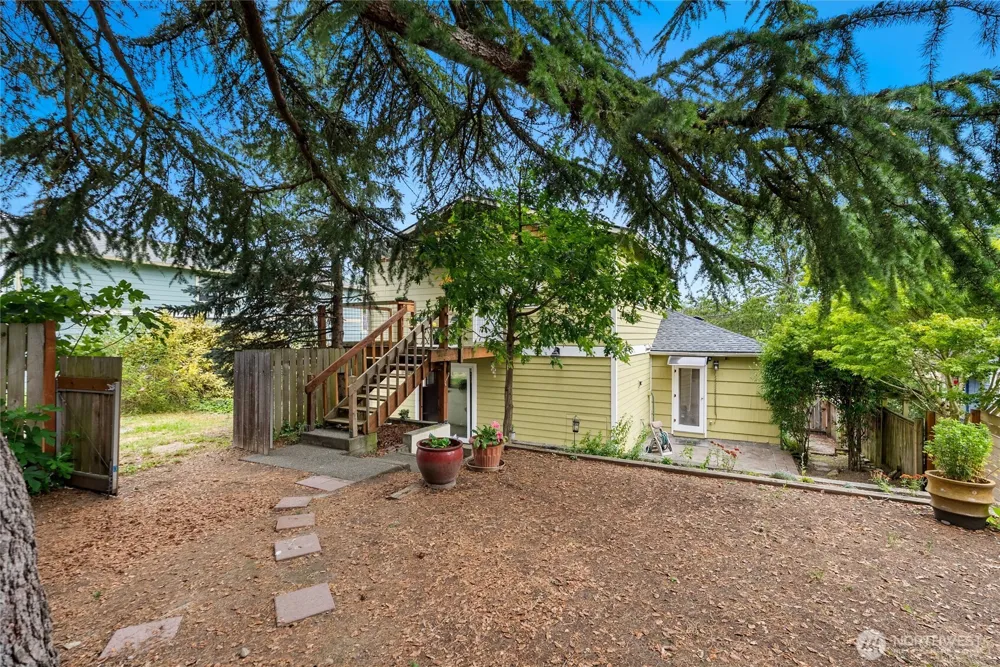 4821 S Brandon Street Seattle, WA 98118