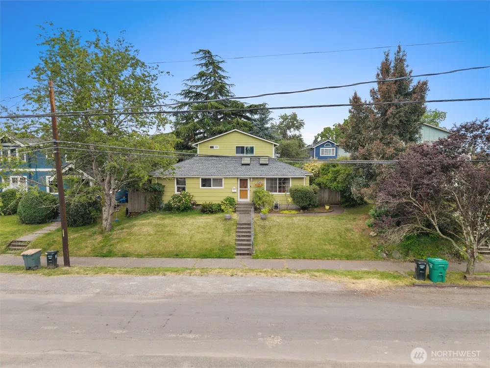 4821 S Brandon Street Seattle, WA 98118