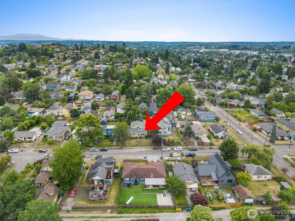 4821 S Brandon Street Seattle, WA 98118