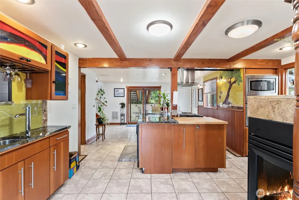 4821 S Brandon Street Seattle, WA 98118