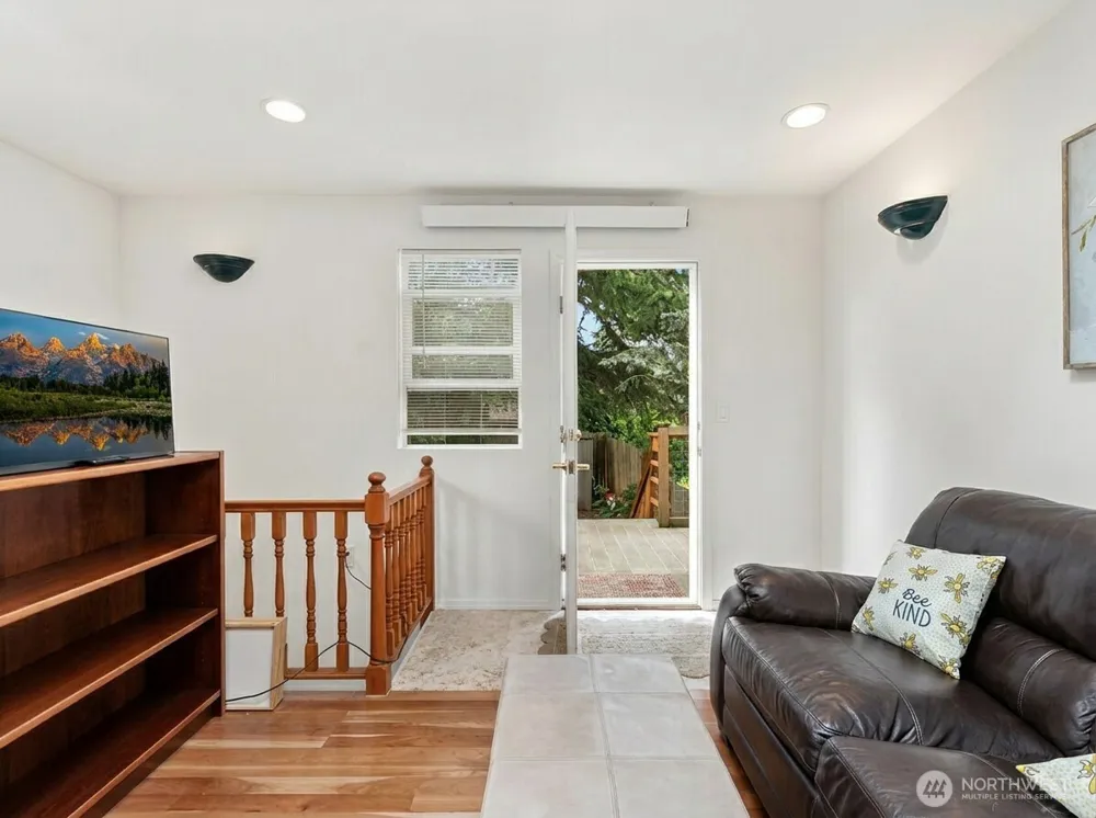 4821 S Brandon Street Seattle, WA 98118