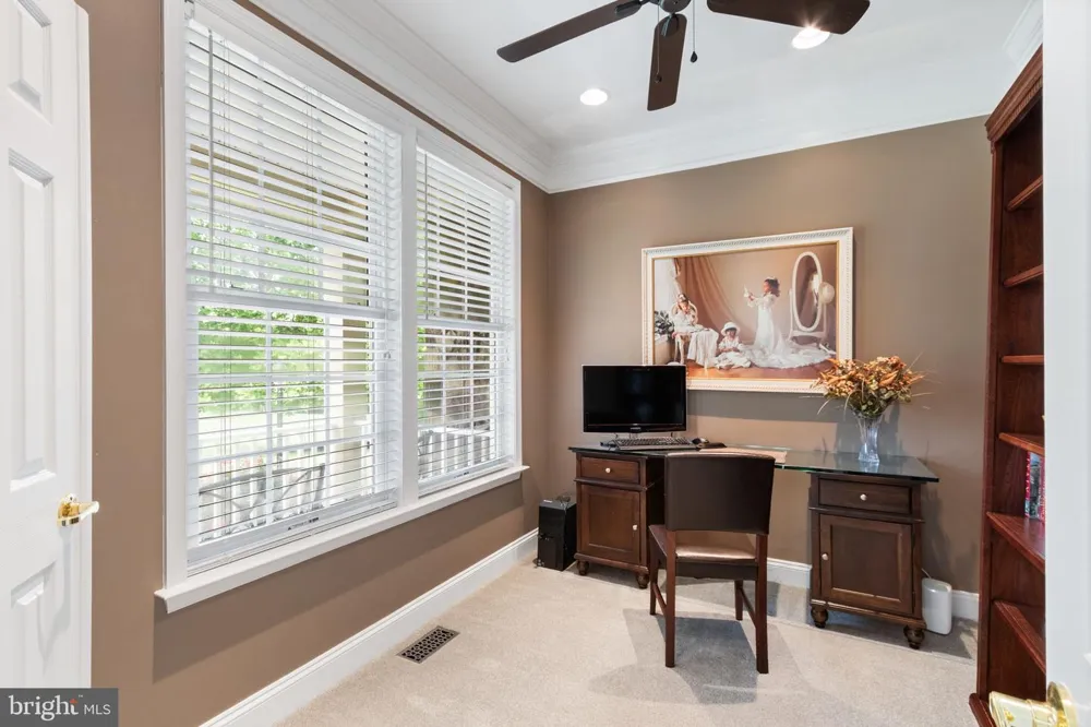 20 GIBSON DRIVE Fredericksburg, VA 22406