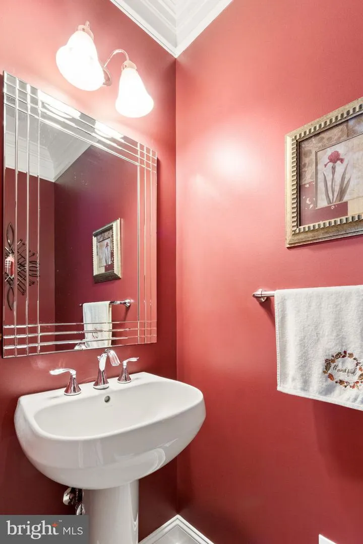 20 GIBSON DRIVE Fredericksburg, VA 22406