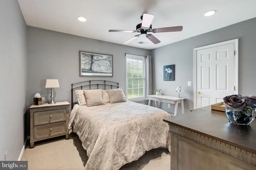 20 GIBSON DRIVE Fredericksburg, VA 22406