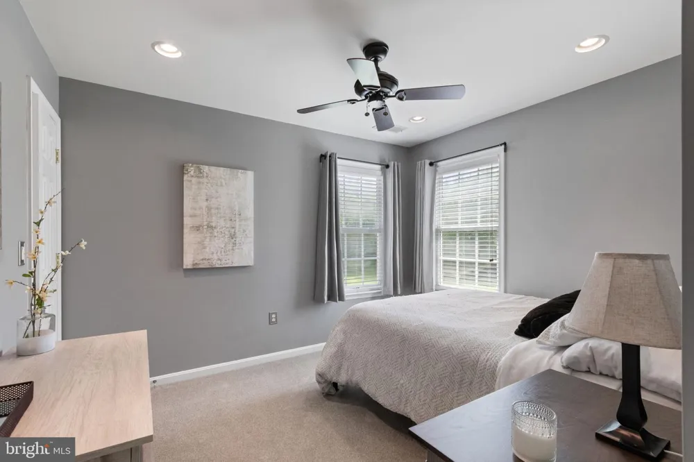 20 GIBSON DRIVE Fredericksburg, VA 22406