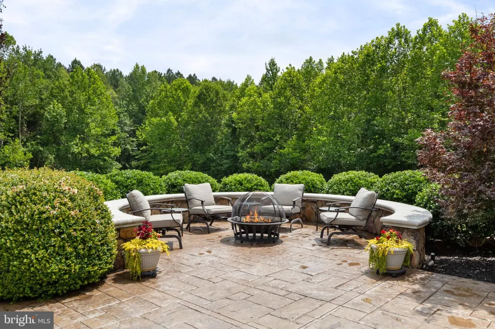 20 GIBSON DRIVE Fredericksburg, VA 22406