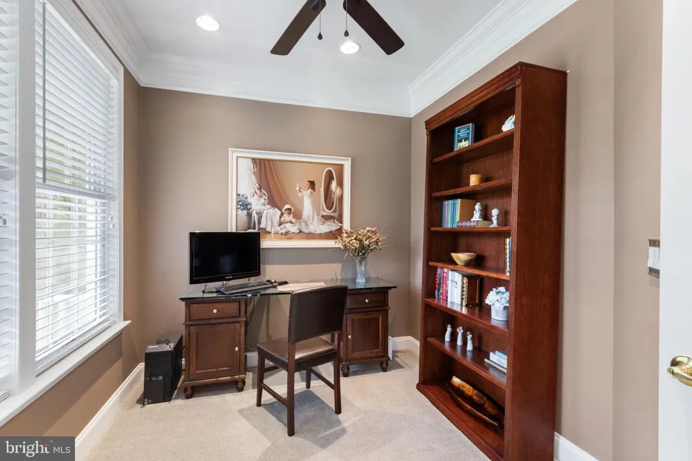 20 GIBSON DRIVE Fredericksburg, VA 22406