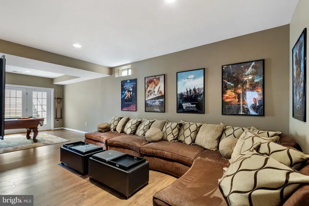 20 GIBSON DRIVE Fredericksburg, VA 22406