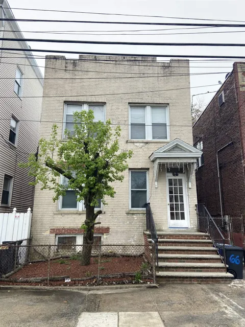 66 COTTAGE ST