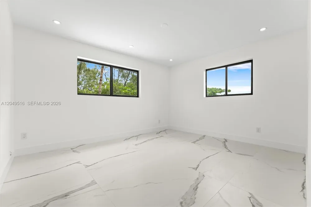 19731 NE 24th Ave Miami, FL 33180