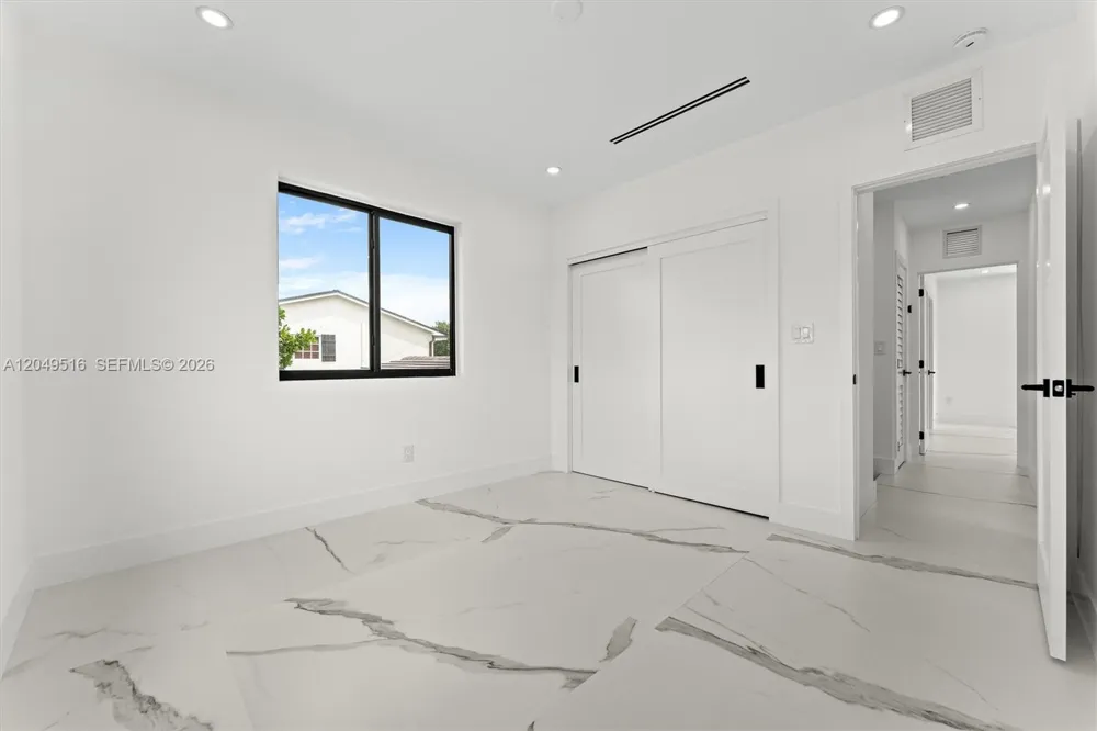 19731 NE 24th Ave Miami, FL 33180