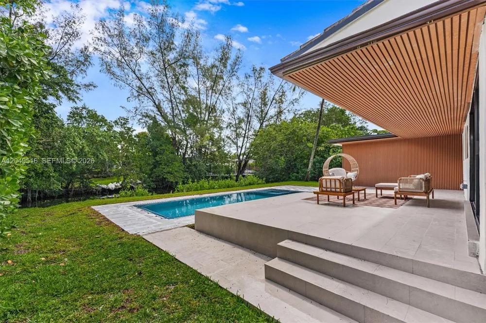 19731 NE 24th Ave Miami, FL 33180