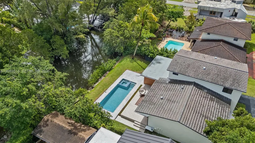 19731 NE 24th Ave Miami, FL 33180