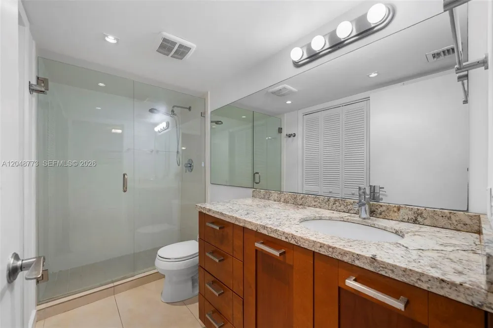 181 Crandon Blvd #301 Key Biscayne, FL 33149