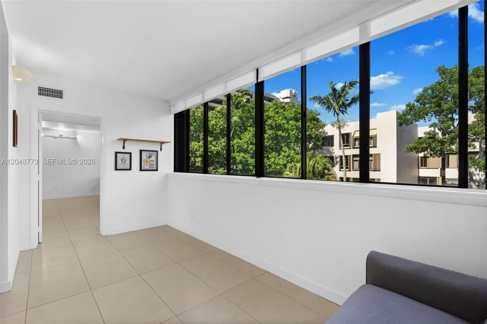 181 Crandon Blvd #301 Key Biscayne, FL 33149