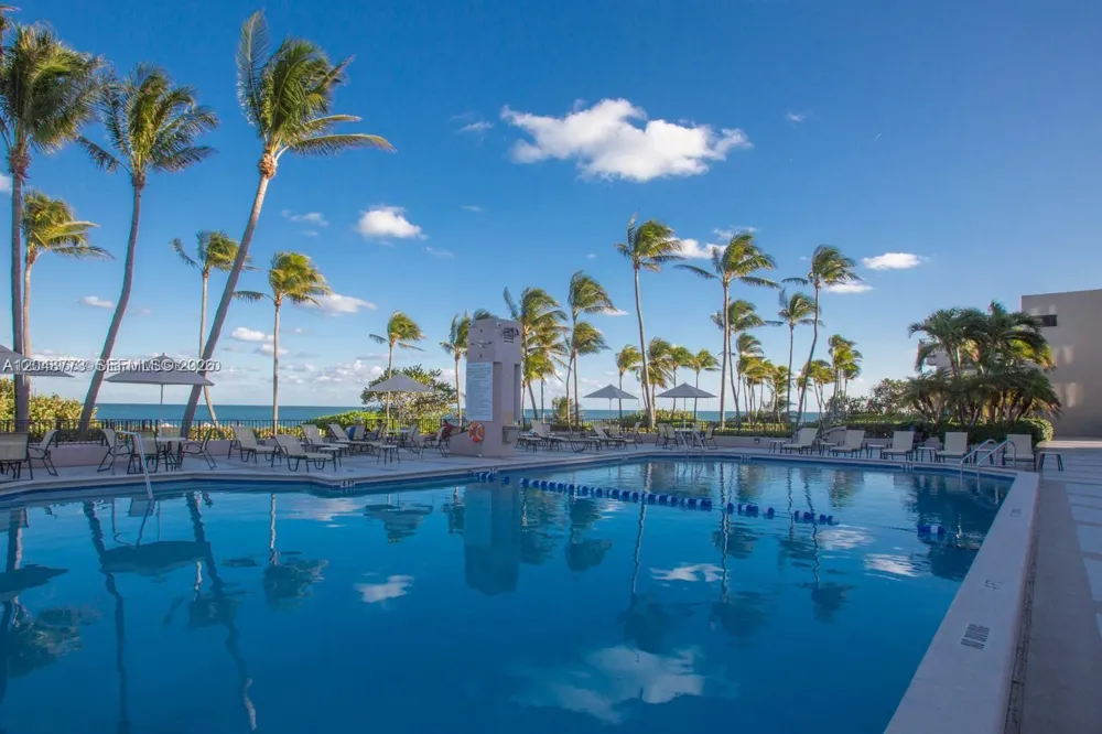 181 Crandon Blvd #301 Key Biscayne, FL 33149