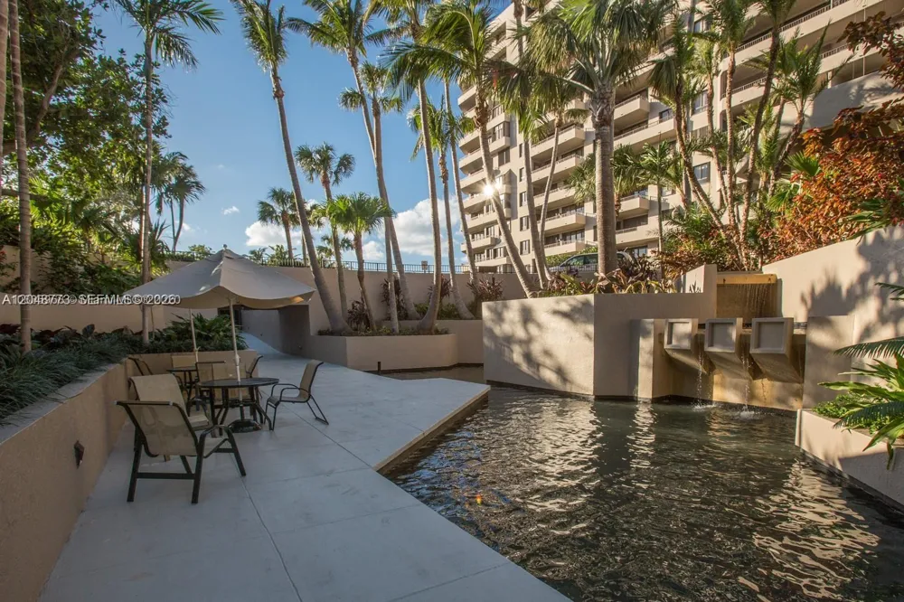 181 Crandon Blvd #301 Key Biscayne, FL 33149