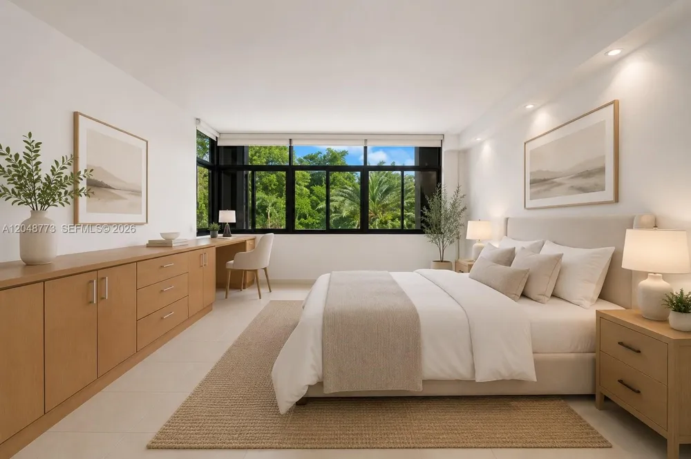 181 Crandon Blvd #301 Key Biscayne, FL 33149
