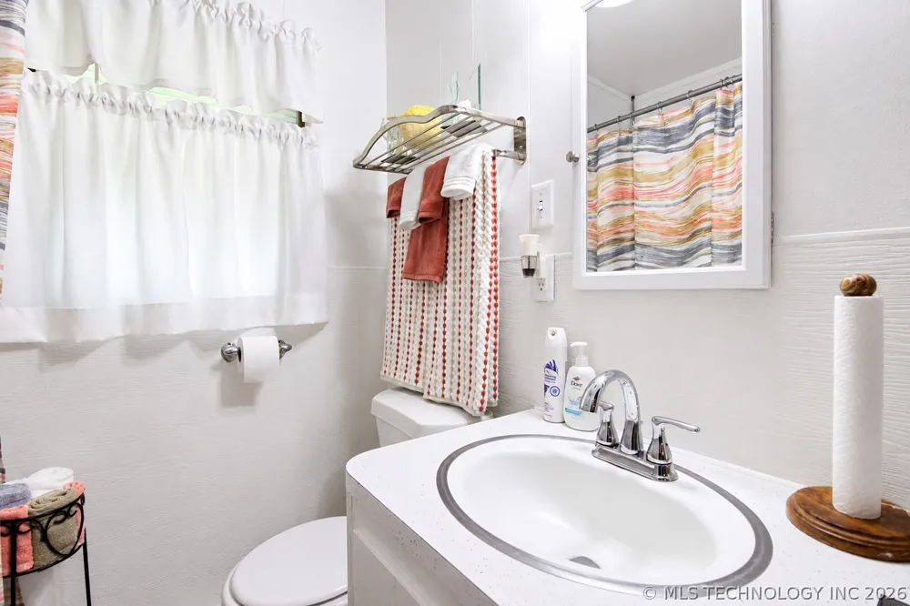 512 E 16th Street Okmulgee, OK 74447