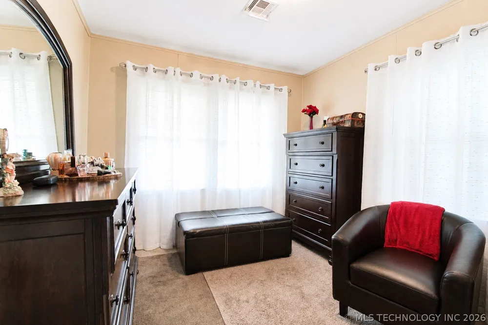 512 E 16th Street Okmulgee, OK 74447