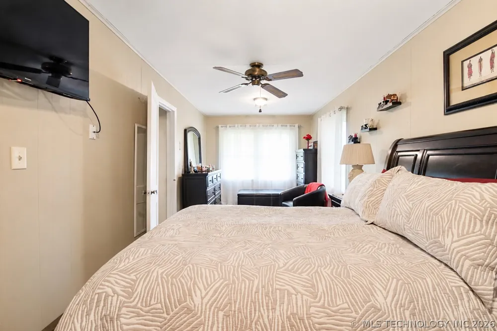 512 E 16th Street Okmulgee, OK 74447