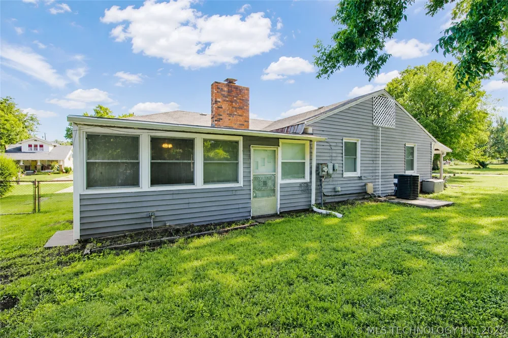 512 E 16th Street Okmulgee, OK 74447