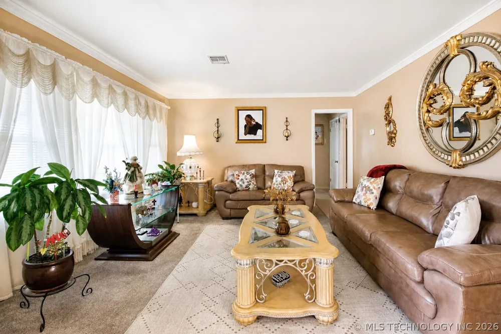 512 E 16th Street Okmulgee, OK 74447