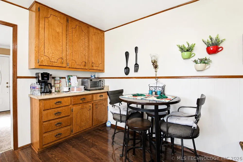512 E 16th Street Okmulgee, OK 74447