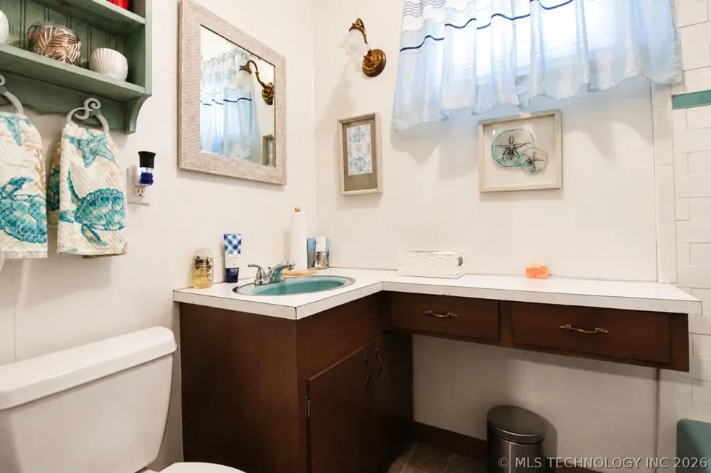 512 E 16th Street Okmulgee, OK 74447