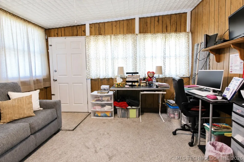 512 E 16th Street Okmulgee, OK 74447