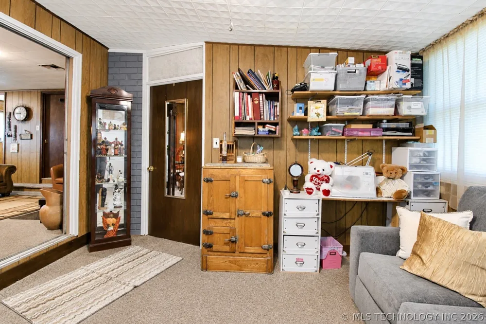512 E 16th Street Okmulgee, OK 74447