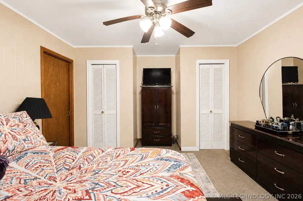 512 E 16th Street Okmulgee, OK 74447